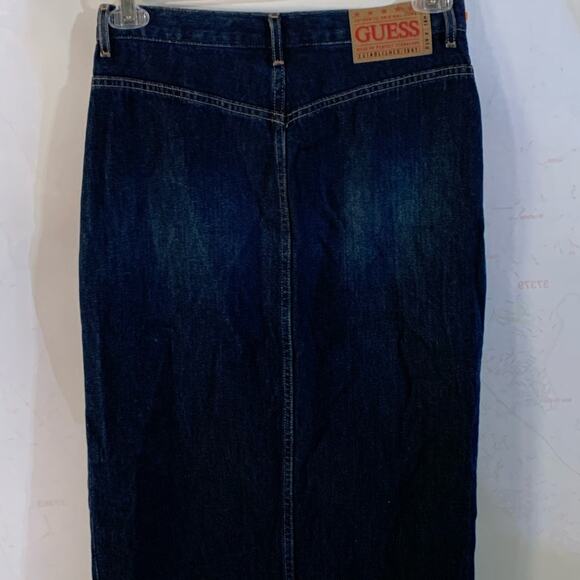 Guess - Picture 8 of 8